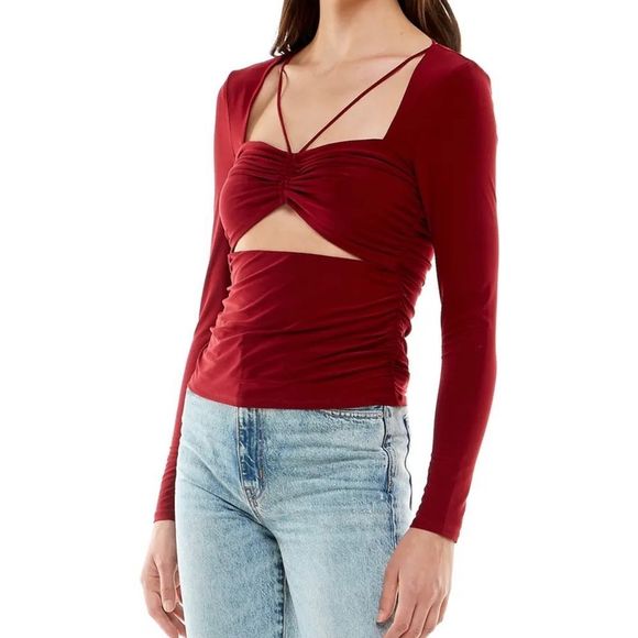 Melrose Cutout Detail Halter Neck Knit Top. - Picture 3 of 3